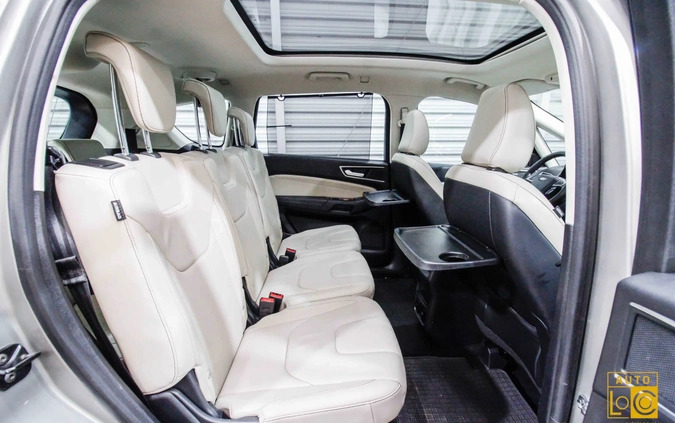 Ford S-Max cena 58999 przebieg: 239000, rok produkcji 2017 z Kielce małe 742